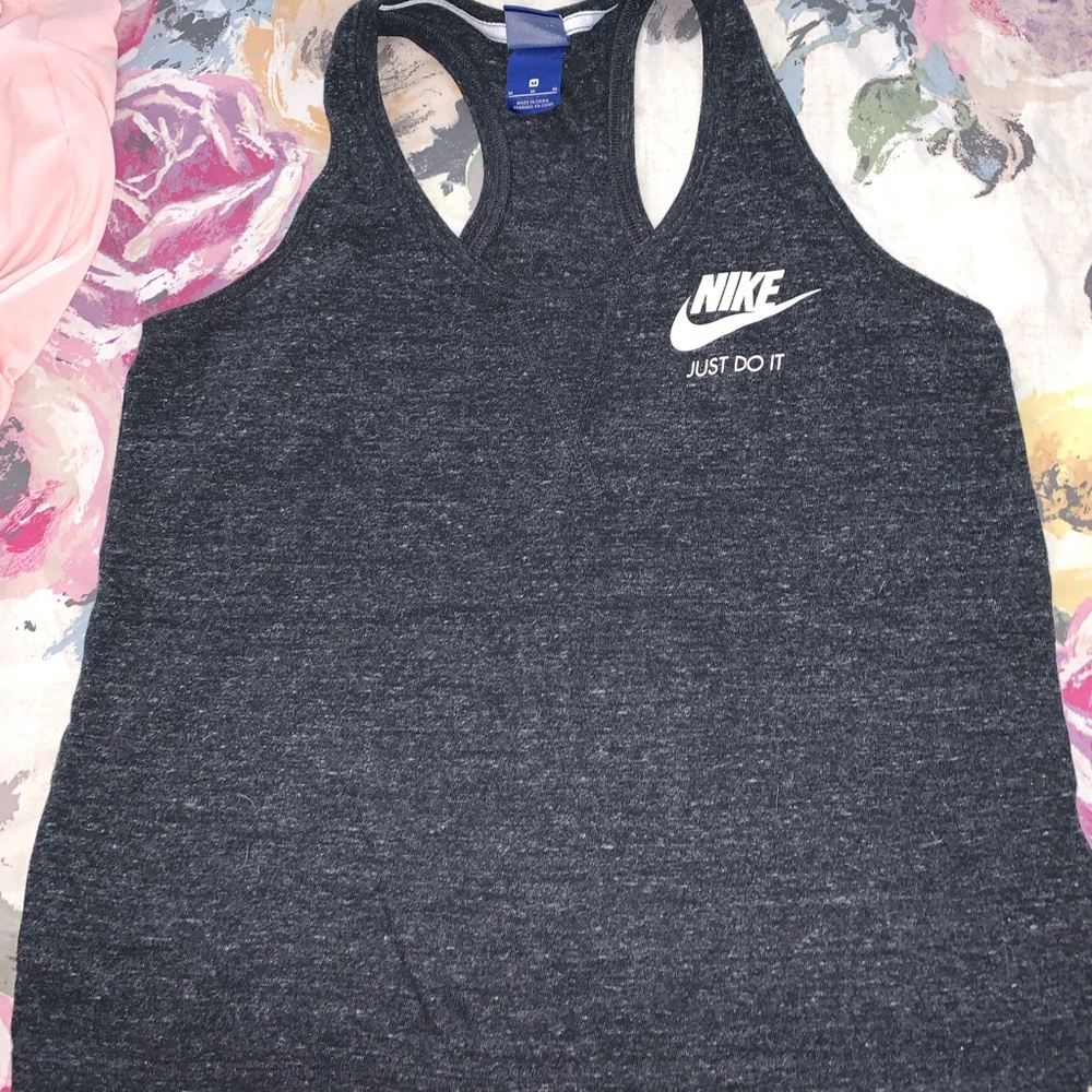 Nike tank